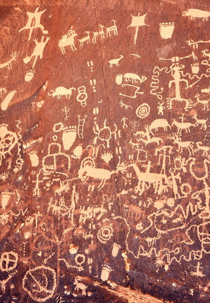 Petroglyphs on Newspaper Rock in Canyonlands National Park, Utah, USA