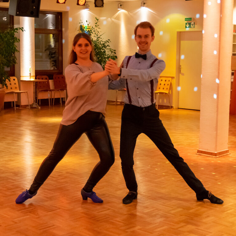 Read more about the article Tanzen lernen –  wie finde ich das richtige Angebot für mich?