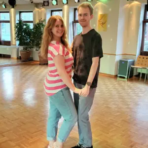 Read more about the article Discofox – ein Tanz für alle Situationen